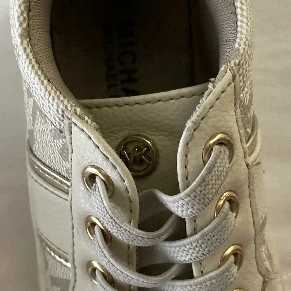💛 Baby Girl Michael KORS Gold Signature Logo Sneaker Sz 5 Infant toddler